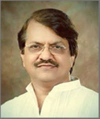 डॉ. सतीश  देसाई