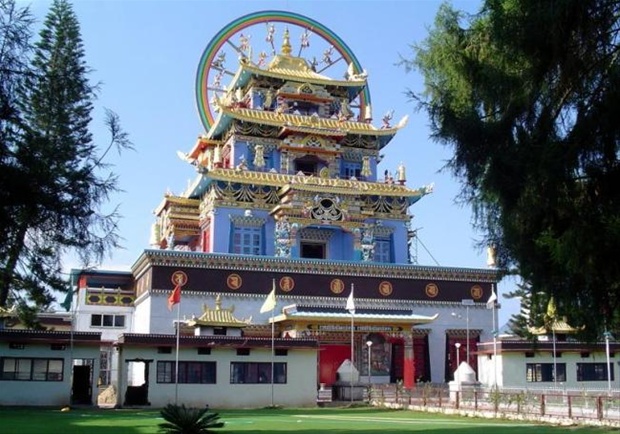 तिबेटी बौद्ध मठ