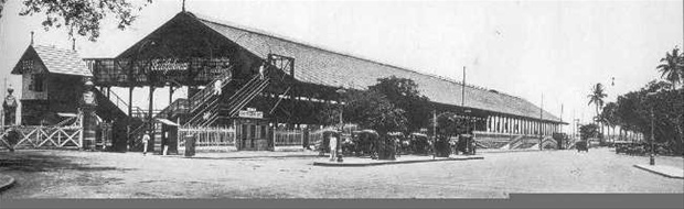 चर्चगेट स्टेशन (१९३०)
