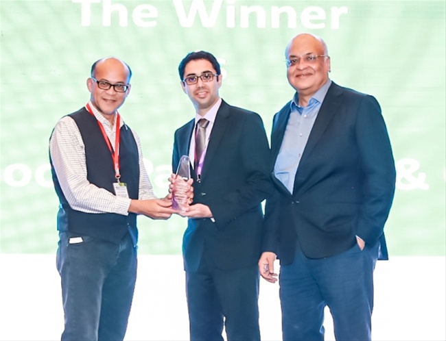 The Excellent Performance Award of ‘FPSO Contractor of the Year’ was received by Mr. Biswa Mohan Jha, Planning Manager, SPO& G and Mr. Hemant Bedi DGM Commercial, from Mr. Nazery Khalid