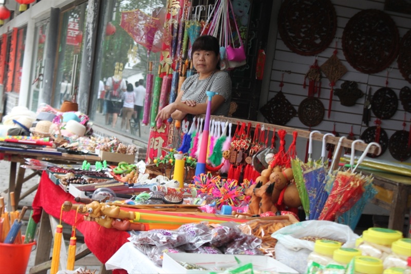 चीनमधील बाजारपेठेचे एक दृश्य (फोटो : गौरी देशपांडे)